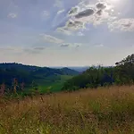 Casa Delle Foglie Sussurranti * Asti