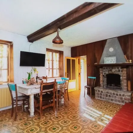 Casa Delle Foglie Sussurranti Дом отдыха *