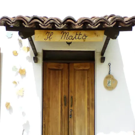 Casa Delle Foglie Sussurranti 아스티